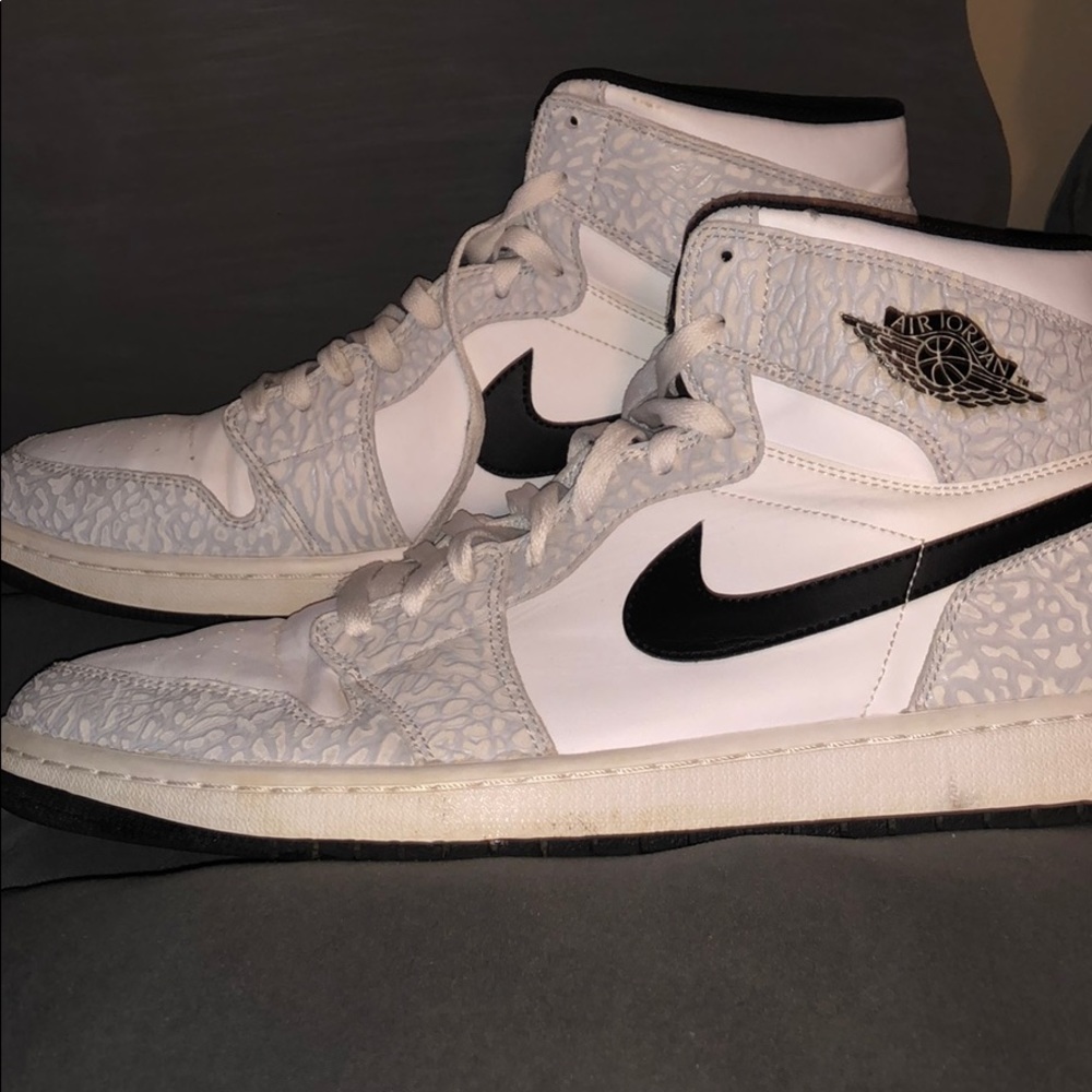 Air Jordan retro 1s elephant print